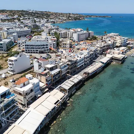 Апартаменты Skipper Beachfront *