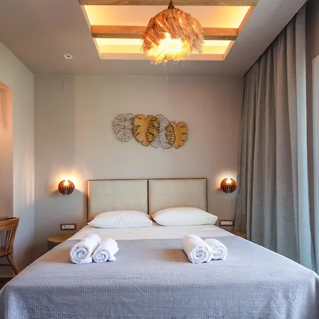 Skipper Beachfront Apartment Hersonissos (Crete)