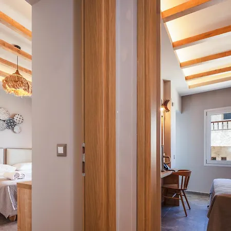 Skipper Beachfront Apartment Hersonissos (Crete)