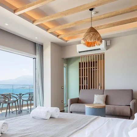 Skipper Beachfront Apartment *
