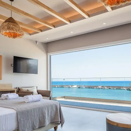 Skipper Beachfront Apartment *