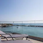 Апартаменты Skipper Beachfront *
