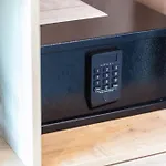 Апартаменты Skipper Beachfront