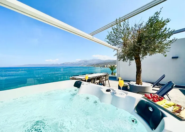 Skipper Beachfront خيرسونِسوس